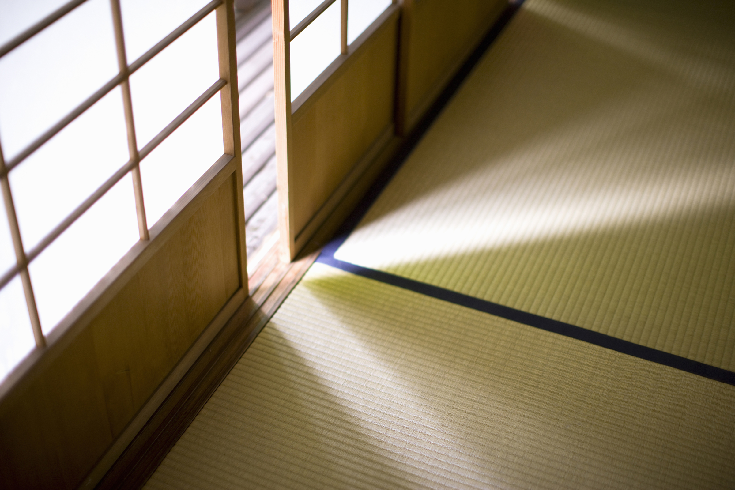 張替本舗 金沢屋   雲仙・島原店の紹介写真_1枚目